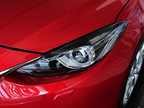 长安马自达 三厢 1.5L 自动 车辆大灯细节