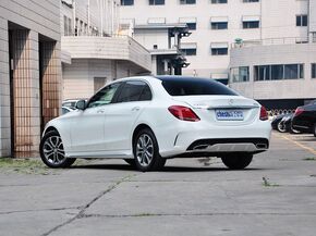 北京奔驰  C 200 L 车辆左后45度视角