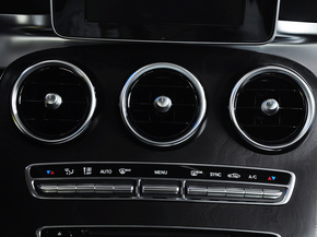 北京奔驰  C 200 L 中控台中央特写