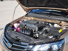 吉利汽车  三厢 1.5L 手动 发动机主体特写