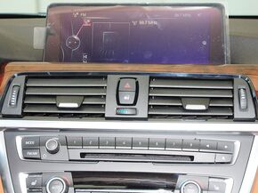 华晨宝马  328Li 中控台中央特写