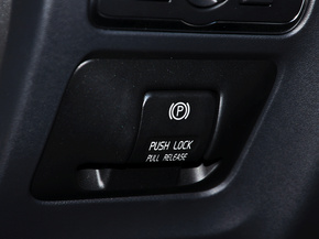 沃尔沃亚太 2.0T 驻车制动器