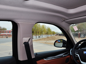 宝马(进口)  xDrive35i 驾驶席安全带特写