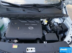 宝骏汽车  1.8L 手动 发动机局部特写