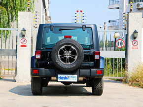 Jeep  3.0L 正后