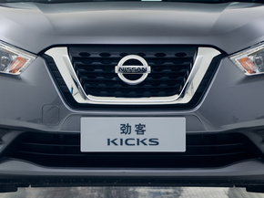 东风日产  1.5L 前脸