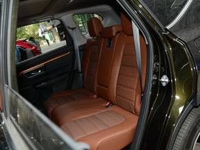 东风本田  混动 2.0L 第二排座椅