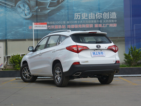 比亚迪  1.5TI 左后正45度