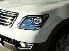 起亚(进口)  3.8L 自动 车辆左前大灯45度视角