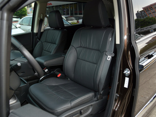 东风本田 2.4L 前排座椅