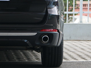 宝马(进口)  xDrive28i 右后雾灯