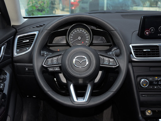 长安马自达  三厢 方向盘