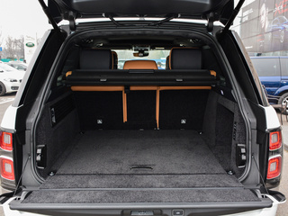 路虎  5.0 V8 SC AB 后备箱