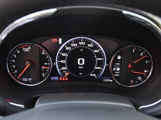 雪佛兰  Redline 550T 仪表盘