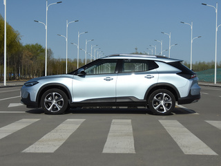 雪佛兰   正左侧