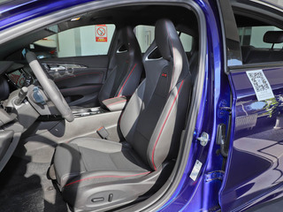 别克  GS 28T 前排座椅