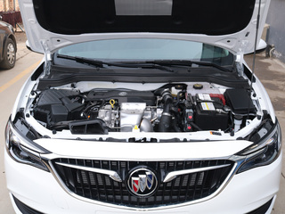 别克  改款 1.3T 发动机舱