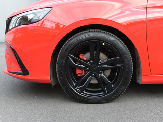 吉利汽车  1.4T CVT 左前轮