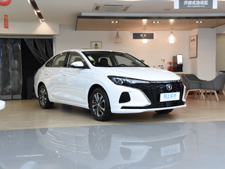 长安汽车  逸动PLUS 蓝鲸NE 1.4T GDI 右前正45度