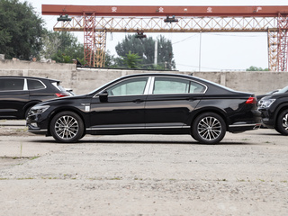 一汽-大众  380TSI DSG 豪华型 正左侧