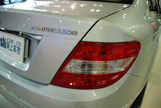 奔驰 新C级 右尾灯部分 