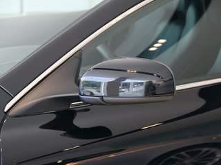 阿斯顿-马丁 DB9