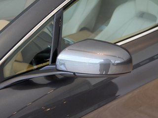 阿斯顿-马丁 V8 Vantage