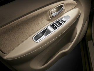 一汽吉林 森雅M80