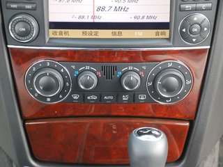 奔驰(进口) G系 G500 中控局部