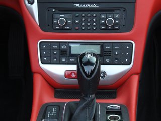 玛莎拉蒂 GranCabrio