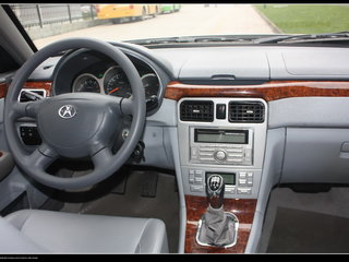 川汽野马 野马F99中控局部