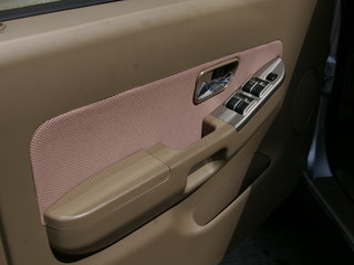 陆风 陆风X6 2.0 MT 超值版局部