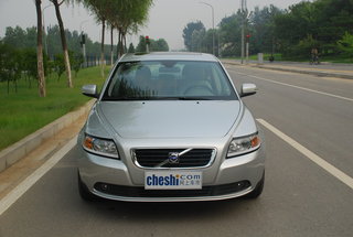 S40 2.0L 智雅版