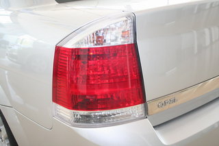 欧宝 威达 2007款 左尾灯部分 