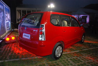 森雅M80上市现场