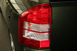 吉普Jeep 指南者Compass  左尾灯部分 