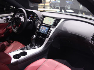 英菲尼迪Q60图片