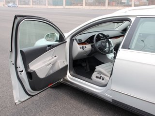 大众 旅行车 2.0T DSG 豪华型 2011款