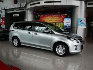 Mazda8实拍图