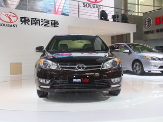 东南V5实拍图