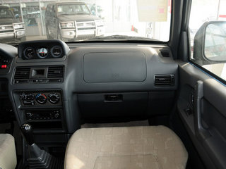 2009款 2.2L MT 两驱