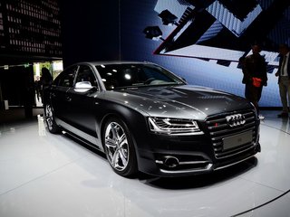 奥迪S8图片