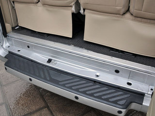 2013款 2.4T 柴油 豪华型长轴中顶Duratorq