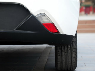 2014款 两厢 1.5L 手动 豪华型