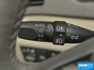 比亚迪M6图片