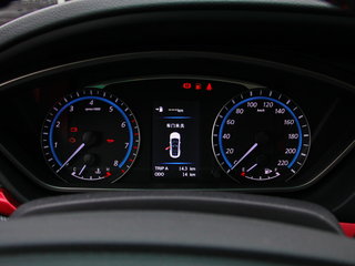 海马M6图片
