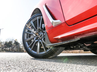 英菲尼迪Q60图片