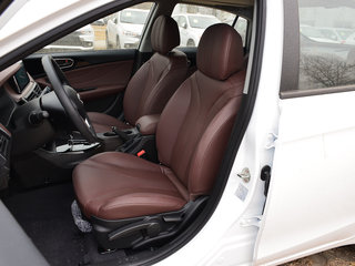 东南A5翼舞图片