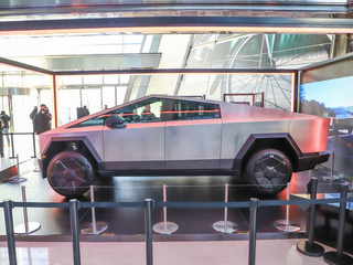 Cybertruck图片