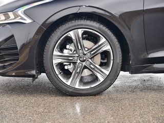 起亚K5（进口）图片